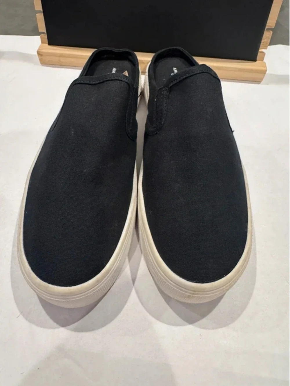American Eagle Outfitters slip on tennis shoes, no back, size 7